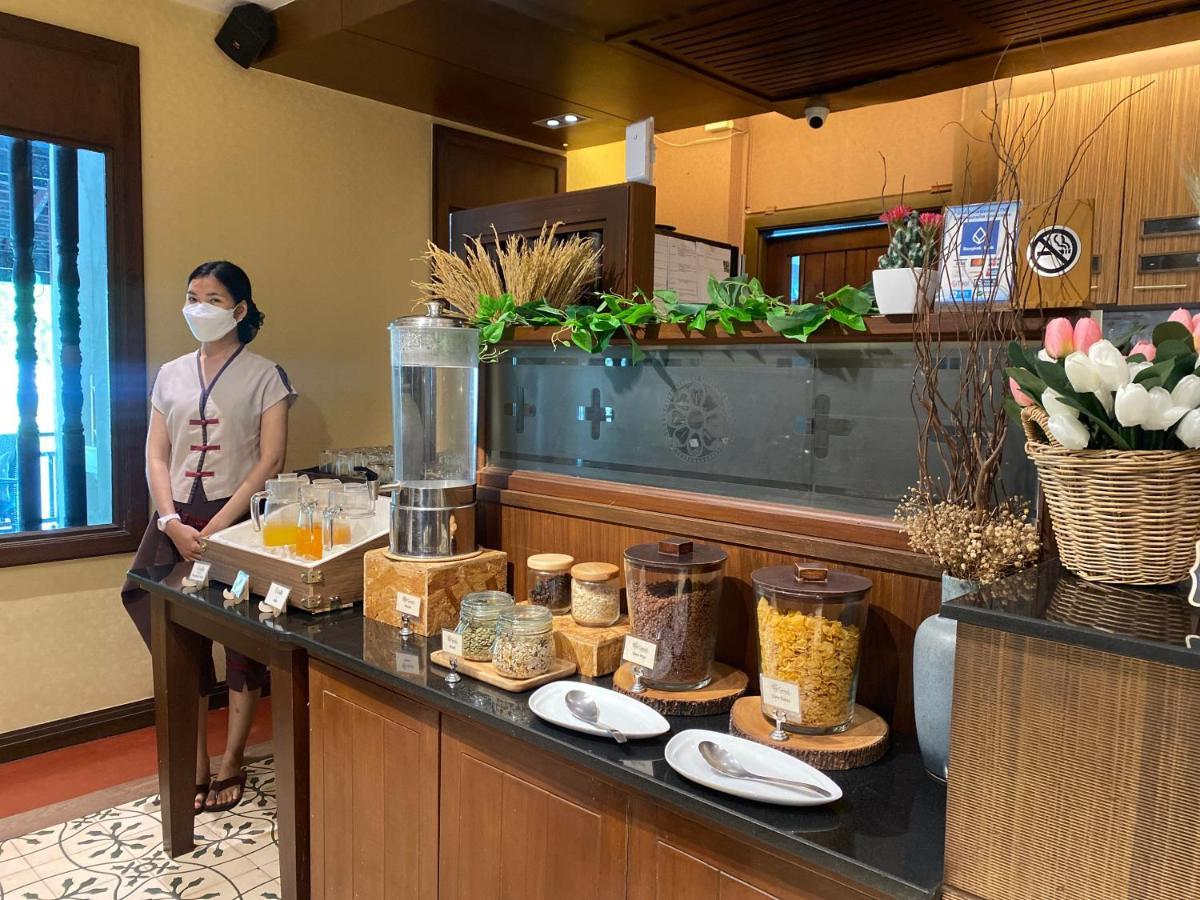 Resor The Rim Chiang Mai